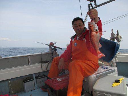 隆星丸 釣果