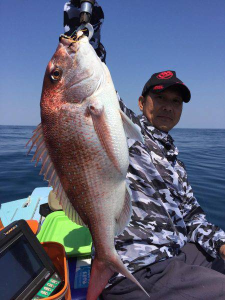 マイボートでタイラバ、ジギング