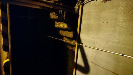 胴突きで根魚釣り