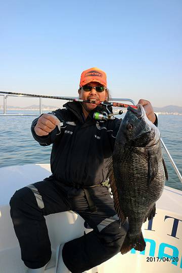 フルコンタクト 釣果