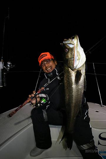 フルコンタクト 釣果