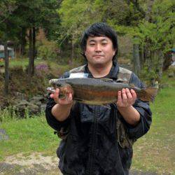 神越渓谷マス釣り場  釣果