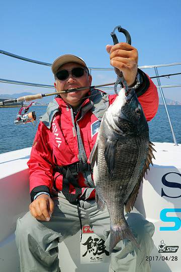 フルコンタクト 釣果