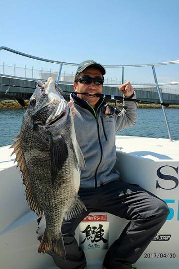 フルコンタクト 釣果