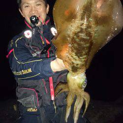 アオリイカ 白系シーズン到来！ホワイトモンスターの登場なるか！？【角田裕介氏連載記事浮きアオリイカ釣り 第7弾】