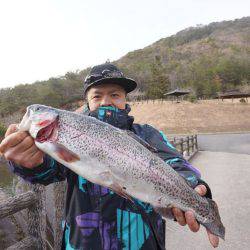 フィッシングレイクたかみや 釣果
