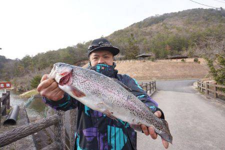 フィッシングレイクたかみや 釣果