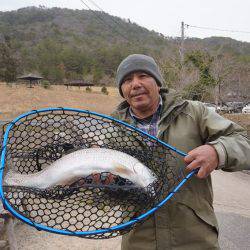 フィッシングレイクたかみや 釣果