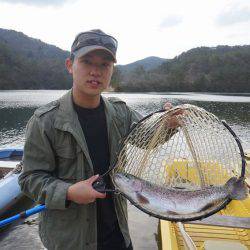 フィッシングレイクたかみや 釣果