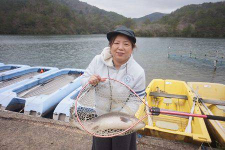 フィッシングレイクたかみや 釣果