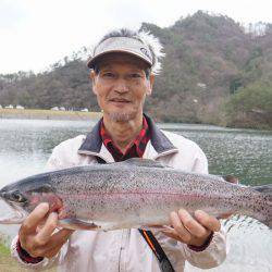 フィッシングレイクたかみや 釣果