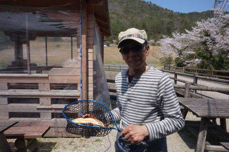 フィッシングレイクたかみや 釣果