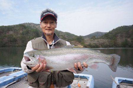 フィッシングレイクたかみや 釣果