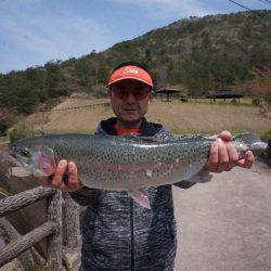 フィッシングレイクたかみや 釣果