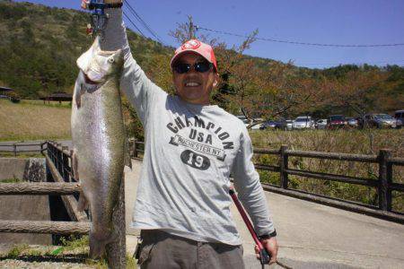 フィッシングレイクたかみや 釣果