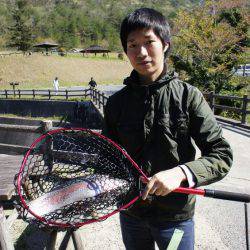 フィッシングレイクたかみや 釣果