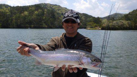 フィッシングレイクたかみや 釣果