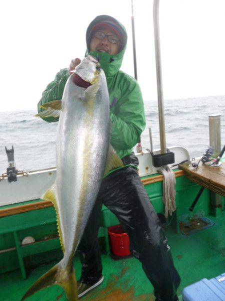 真祐丸 （しんゆうまる） 釣果