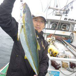 真祐丸 （しんゆうまる） 釣果