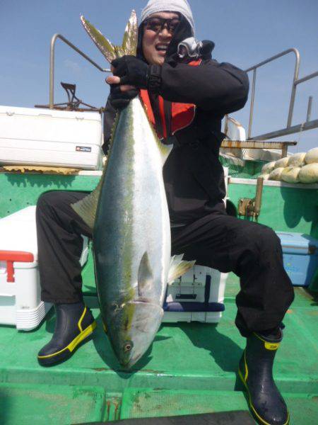 真祐丸 （しんゆうまる） 釣果