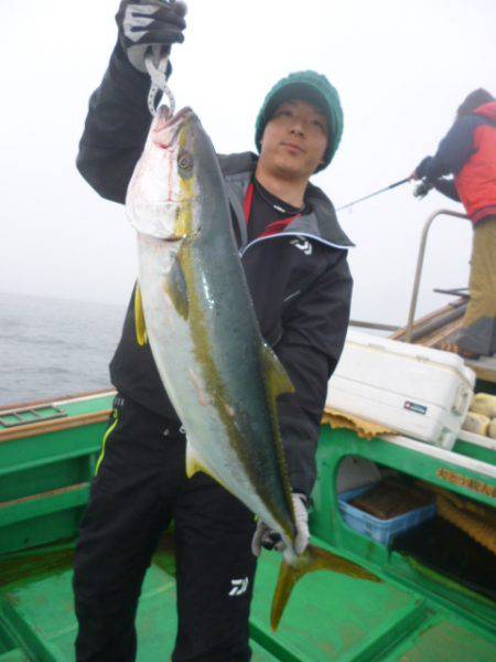 真祐丸 （しんゆうまる） 釣果