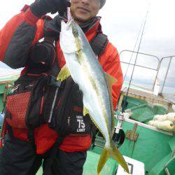 真祐丸 （しんゆうまる） 釣果