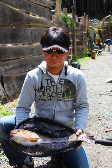 小菅トラウトガーデン 釣果