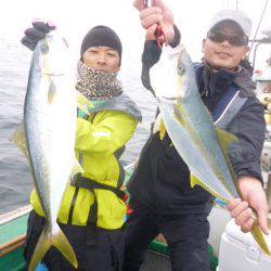 真祐丸 (しんゆうまる) 釣果