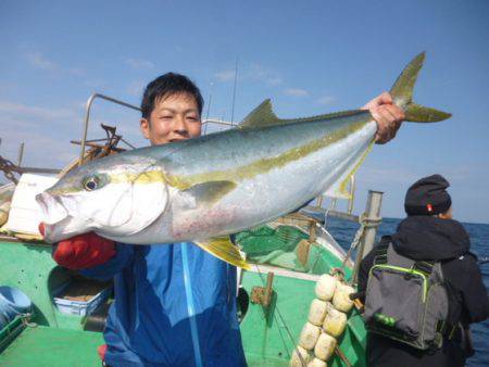 真祐丸 (しんゆうまる) 釣果