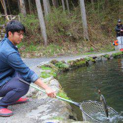 小菅トラウトガーデン 釣果