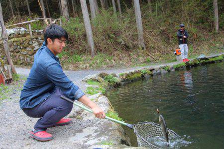 小菅トラウトガーデン 釣果
