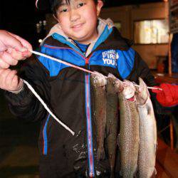 としまえんフィッシングエリア 釣果