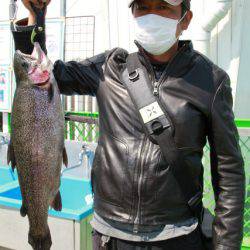 としまえんフィッシングエリア 釣果