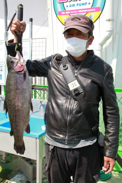 としまえんフィッシングエリア 釣果