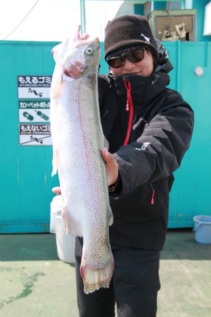 としまえんフィッシングエリア 釣果