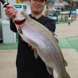 としまえんフィッシングエリア 釣果