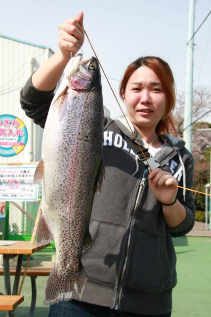 としまえんフィッシングエリア 釣果