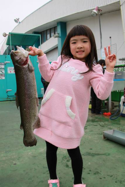 としまえんフィッシングエリア 釣果