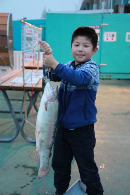 としまえんフィッシングエリア 釣果