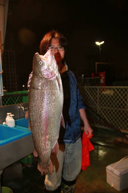 としまえんフィッシングエリア 釣果