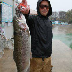 としまえんフィッシングエリア 釣果