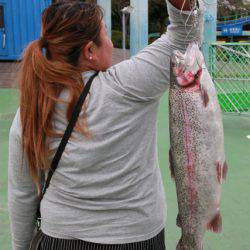 としまえんフィッシングエリア 釣果