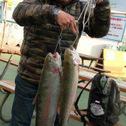 としまえんフィッシングエリア 釣果