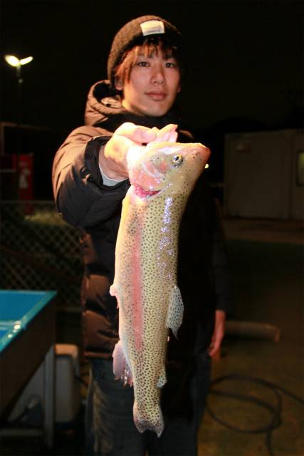 としまえんフィッシングエリア 釣果