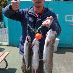 としまえんフィッシングエリア 釣果