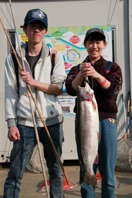 としまえんフィッシングエリア 釣果