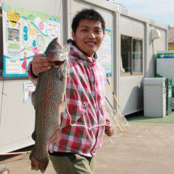 としまえんフィッシングエリア 釣果