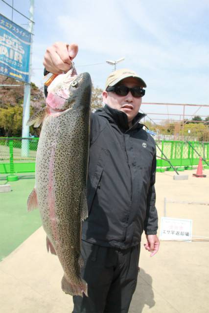 としまえんフィッシングエリア 釣果