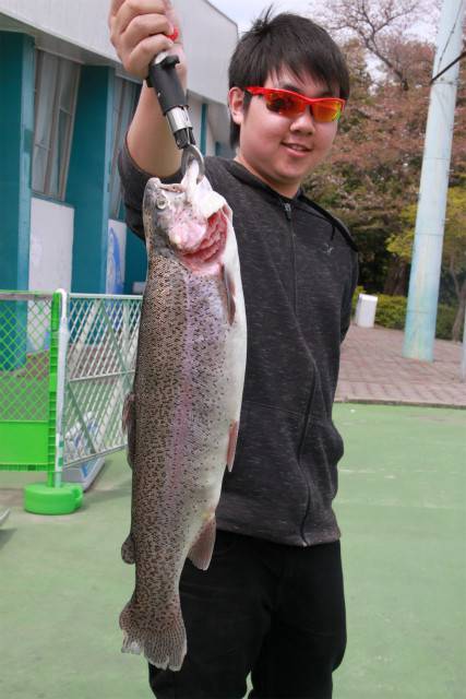 としまえんフィッシングエリア 釣果