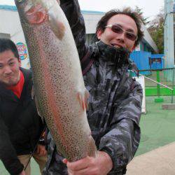 としまえんフィッシングエリア 釣果